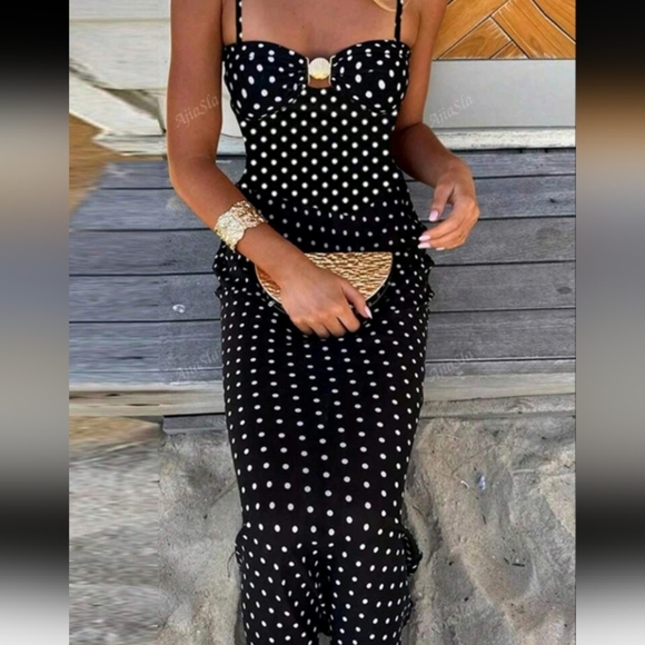 A Full-Body Polka Dot Printed Summer Dress With Strappy Tops - Picture 2 of 5